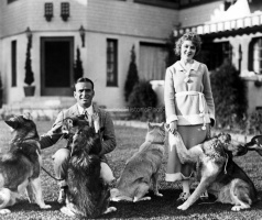 Douglas Fairbanks & Mary Pickford 1922 #1